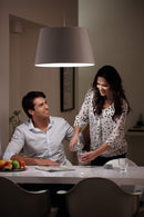 Lampada LED Philips, bulbo A60, luz amarela, 7W, Bivolt (100-240V), Base E27